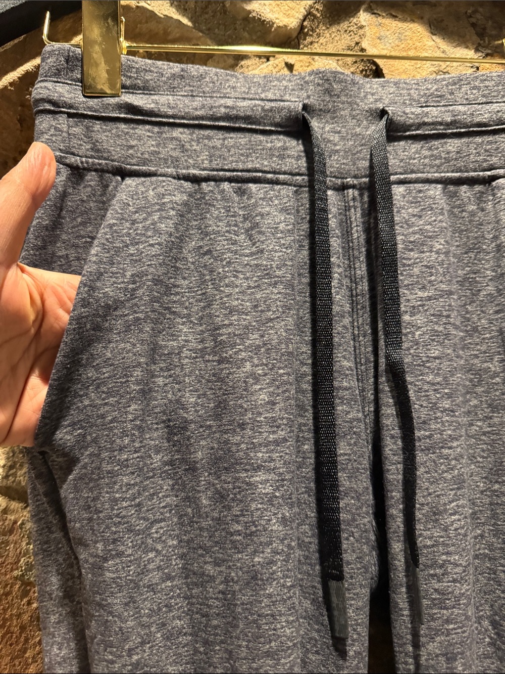Lululemon pants - Picture 4 of 7